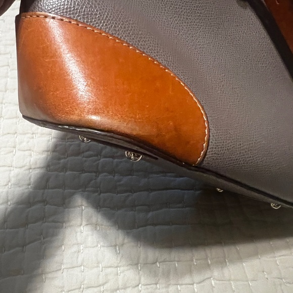 EUC Dooney & Bourke handbag - Picture 3 of 10